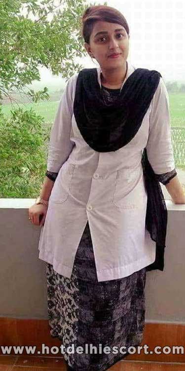 Female escorts Delhi